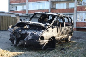 Gaisro metu automobilis sudegė visiškai. 