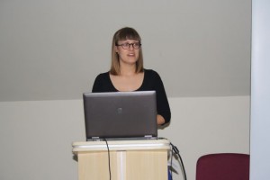L. Vaitkevičiūtė mokiniams skaitė paskaitą apie vartotojiškumo mažinimo būdus bei atliekų rūšiavimo naudą. 