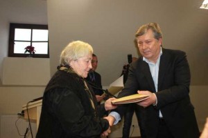 Meras S. Grinkevičius padėkojo darbščiausioms bibliotekininkėms.