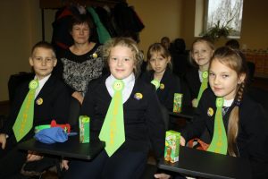 Konkurse dalyvavo „Aušros“ progimnazijos 3B klasės mokinių komanda, kurią ruošė auklėtoja R. Grigaitienė. 