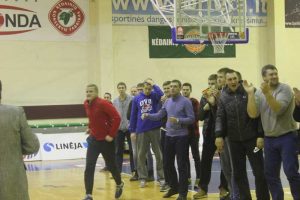 Trečiąją vietą Didžiosios taurės varžybose iškovojo „Vilainių“ krepšininkai, nugalėję „Herado“ komandos penketuką.