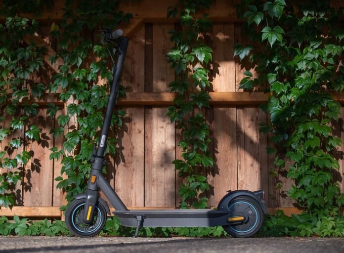 e-scooter-5432641_960_720