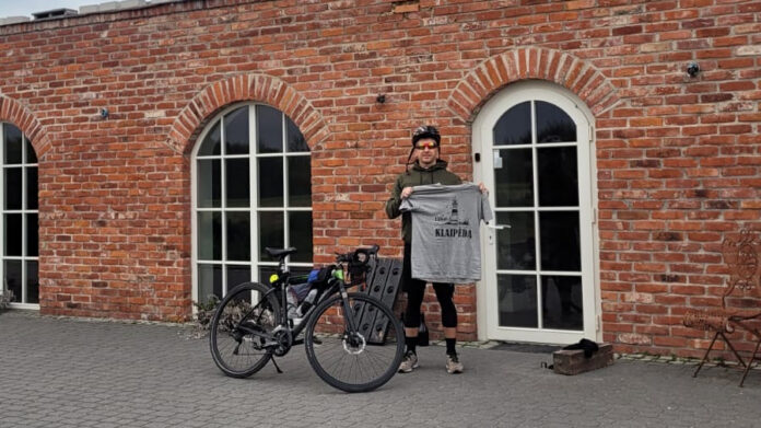 Kraštietis Dovydas Dubinka per dvi dienas dviračiu įveikė 230 km atstumą.