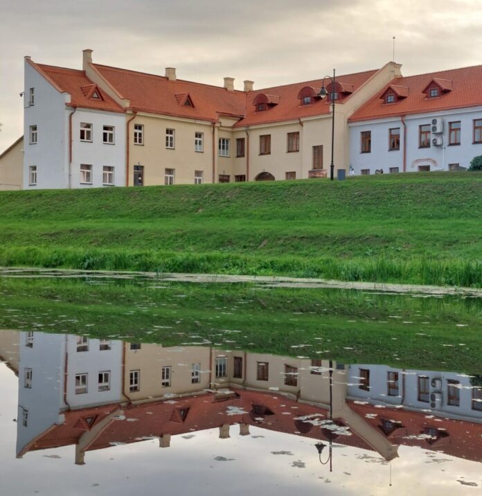 20230920_185925-1068x1424