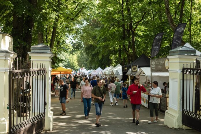 1b4c450d-5dc1-42a3-adac-c7f6f8d8b4eb