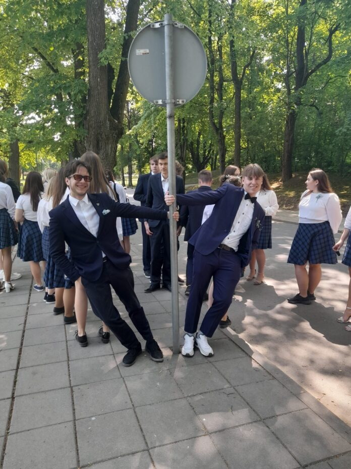 20230526_123345-scaled