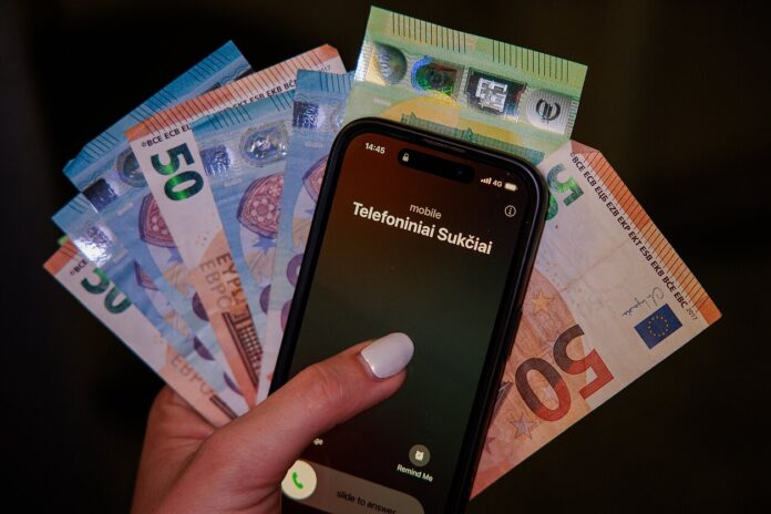 1989591-676923-1287x836