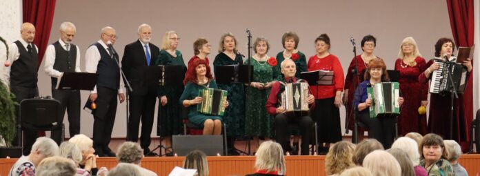 Kėdainių suaugusiųjų ir jaunimo mokymo centro (SJMC) Trečiojo amžiaus universiteto senjorai veržliai pradėjo Suaugusiųjų mokymosi savaitę 2025 „Mokymosi sodai“.