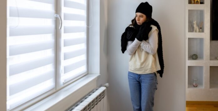 kholodno-v-budynku-chomu-vynykaiut-teplovtraty