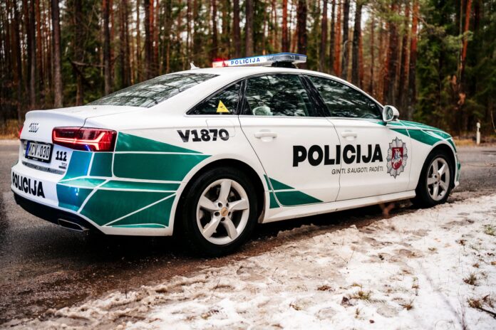 oJibvxXXODs.jpg__2280x1520_q85_ALIAS-newshudge_crop-smart_subsampling-2_upscale