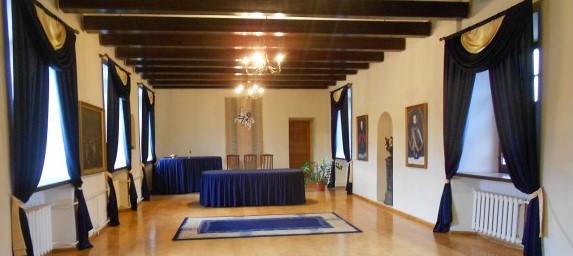 f_3ee5b219ff095232972333012c069007_1995_0ec86a1292aa3c64acbd5848bed9e004