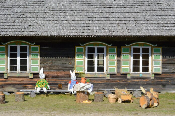 DSC_0370_red-1536x1021