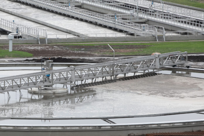 ELTA4272043 Vilnius, 2023 m. Spalio 24 d. (ELTA). Vilniaus nuotekų valykloje rekonstrukcijos I etapo pristatymo renginys. 2023.10.24 13:16:45. Dainius Labutis (ELTA)