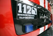 Kelyje tarp Labūnavos ir Pašilių lengvasis automobilis kliudė keleivinį autobusą (Papildyta)