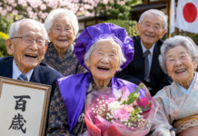 Japonijoje šimtamečių skaičius pirmą kartą viršijo 100 tūkstančių