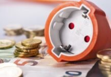 ESO jau priima gyventojų prašymus dėl audros nuostolių atlyginimo: prireiks per 7 mln. eurų