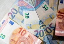 Sukčiai iš įmonės banko sąskaitos pasisavino per 11 tūkst. eurų