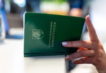 Lietuvoje internetu laikomas jubiliejinis Konstitucijos egzaminas: nuo 8 iki 15 val. dalyvauti gali visi